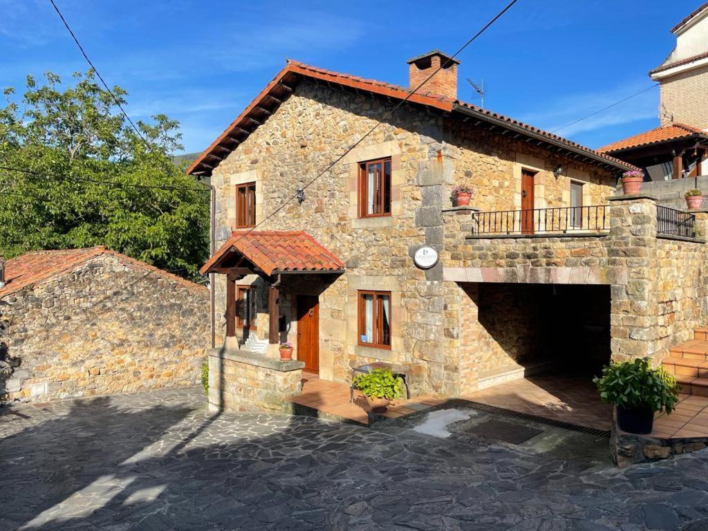 Apartamentos Rurales La Casa Vieja De Alceda Exterior photo
