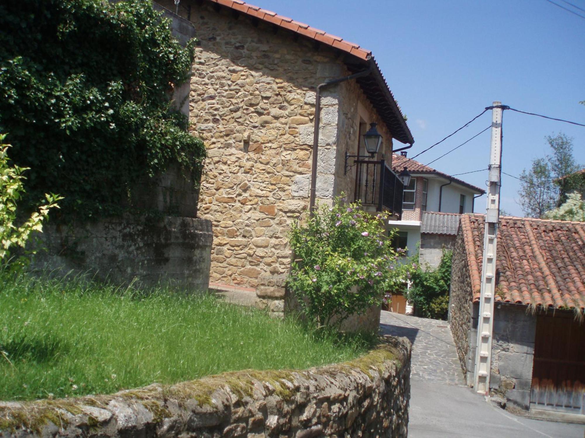 Apartamentos Rurales La Casa Vieja De Alceda Exterior photo