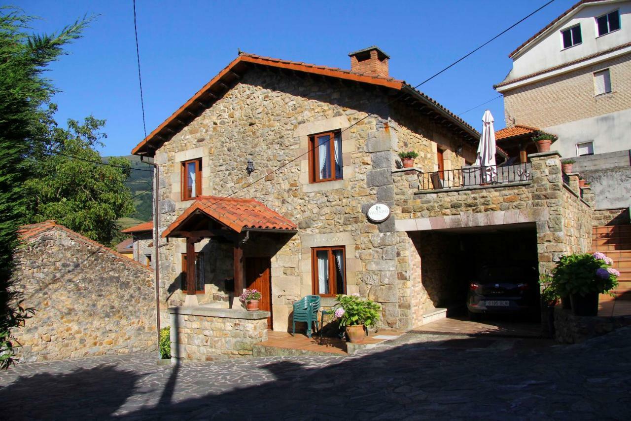 Apartamentos Rurales La Casa Vieja De Alceda Exterior photo